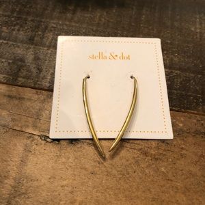 Stella and Dot marlin earrings